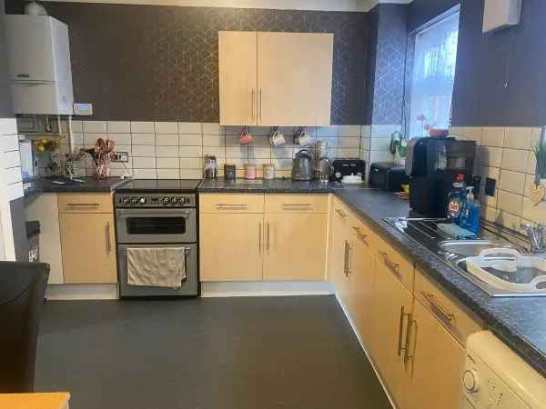 House For Rent in Worthing, England