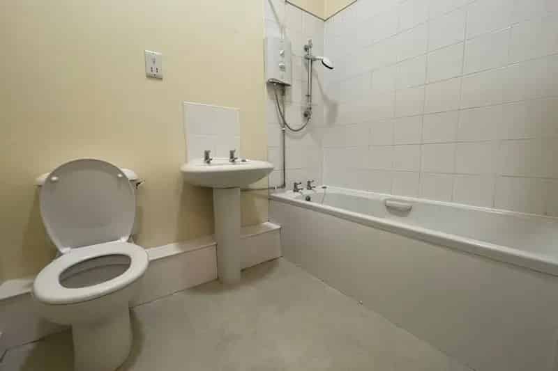 Stylish One Bedroom Flat in Dewsbury - Zero Deposit Guarantee Available