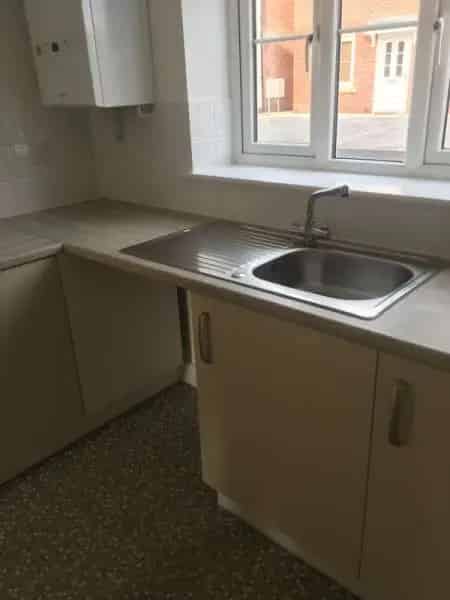 2017 Built Ground Floor Flat Spacious Bedroom New Kitchen