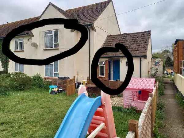 Flat For Rent in East Devon, England