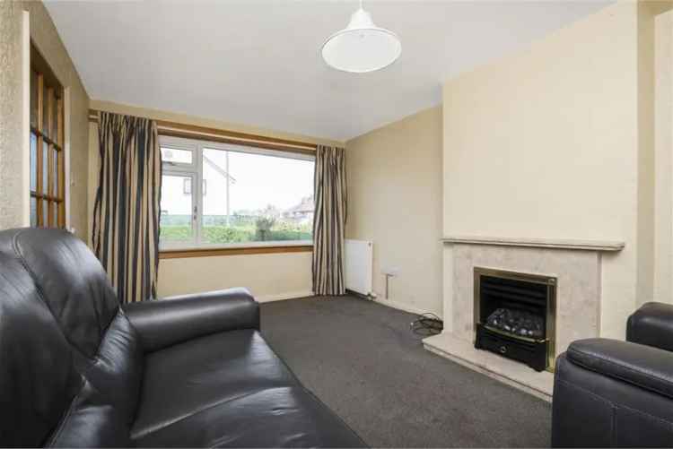 3 Bed Semi-Detached House in Currie Edinburgh
