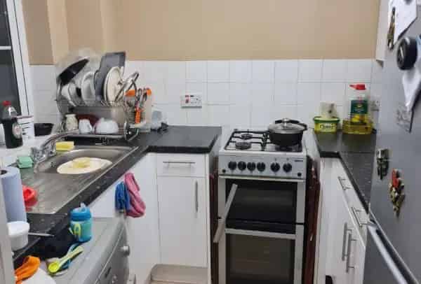 Spacious Apartment near London Bridge - Ideal for Couple or Single Person