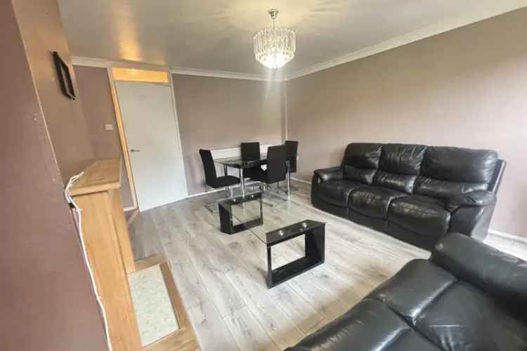 2 Bed Semi Detached House Newmarket Close Coventry