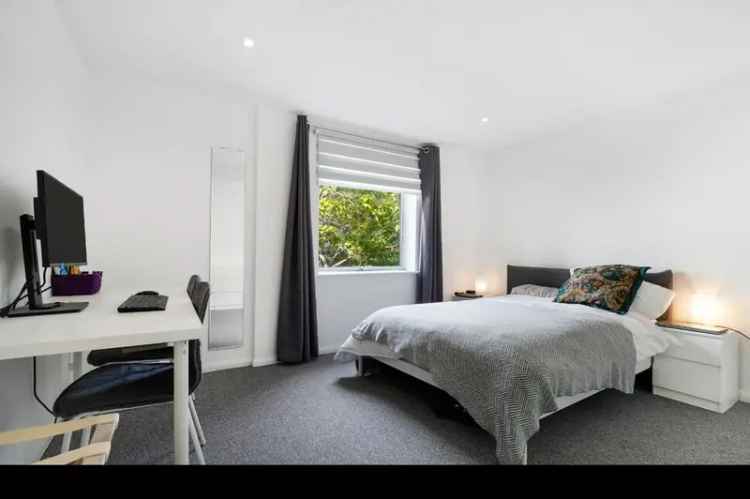 1 Bedroom Flat for Sale in Waterloo London SE1