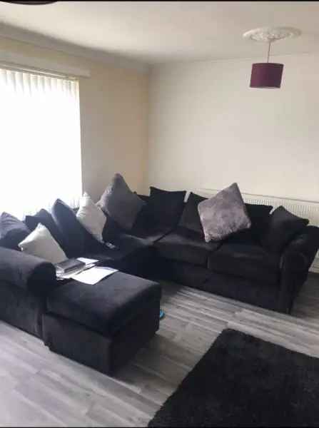 Flat For Rent in Basildon, England