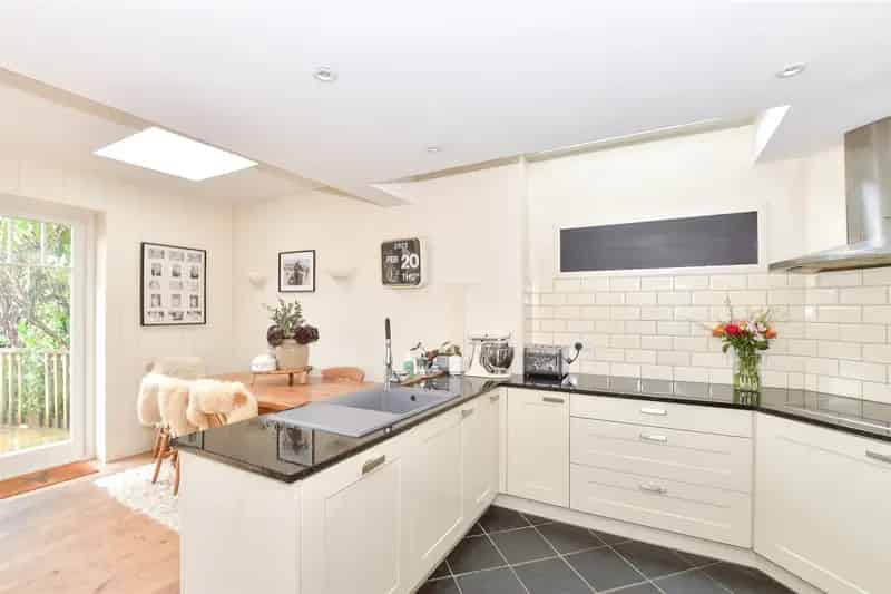 4 Bedroom Detached House for Sale in Sussex