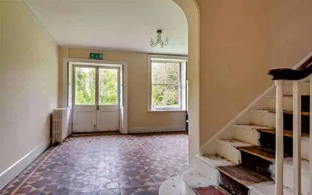 Grand Farmhouse Requiring Refurbishment - 8700 sq ft, 8.7 Acres
