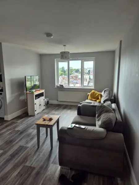 Flat For Rent in Hastings, England