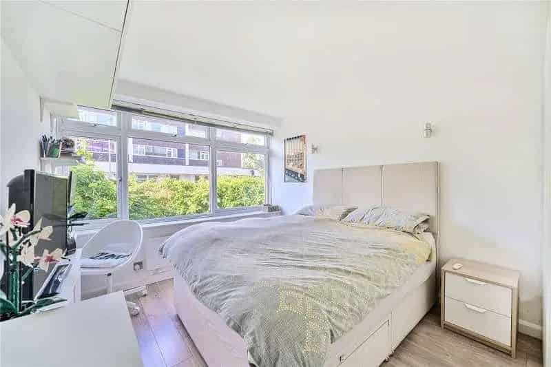 1 bed flat for sale