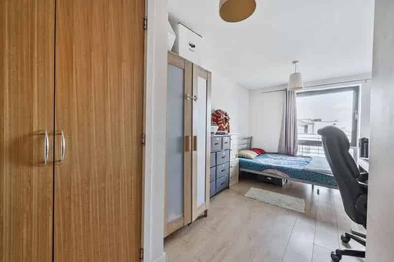 2 Bed Flat for Sale Near West Ealing Station