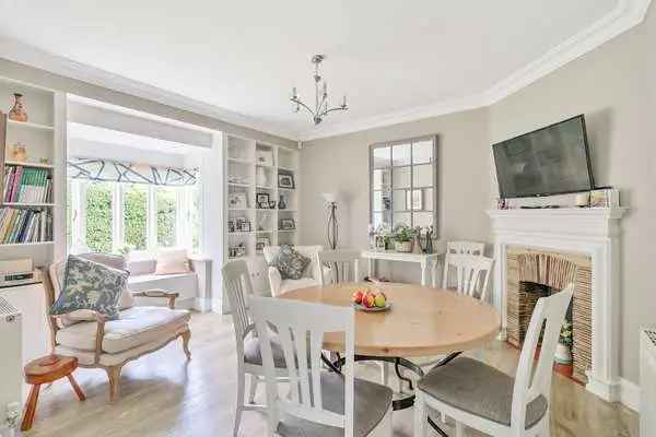 College Ride, Bagshot, Surrey, GU19 5EP | Property for sale | Savills