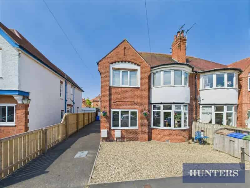 2 Bedroom Flat for Sale in Bridlington