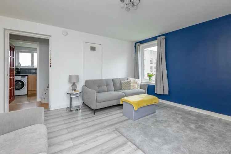 2 Bedroom Flat for Sale in Edinburgh