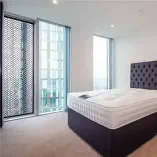 Luxury 2-Bed 2-Bath Apartment in Manchester's The Blade
