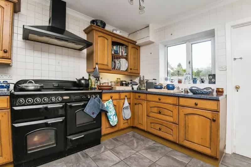 Spacious Rural Property with Versatile Accommodation and Beautiful Grounds