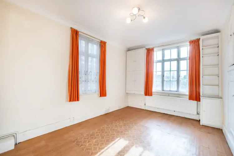 1 Bedroom Flat for Sale in Hampstead, London