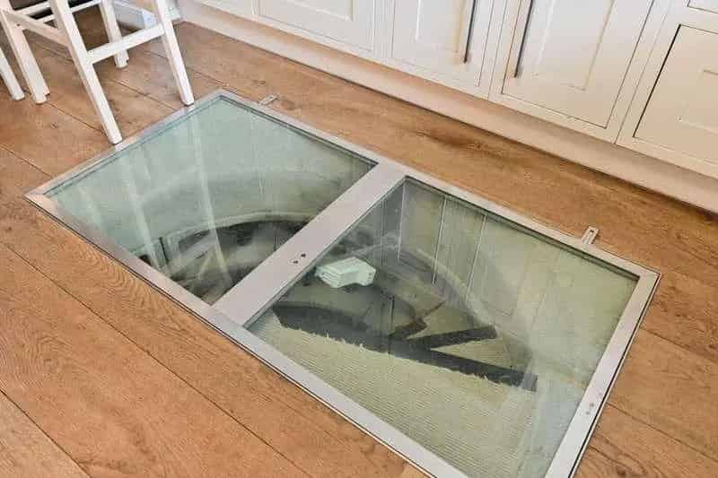 4 Bed House for Sale near King's Road