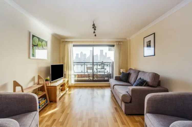 2 Bedroom River View Apartment Canary Wharf