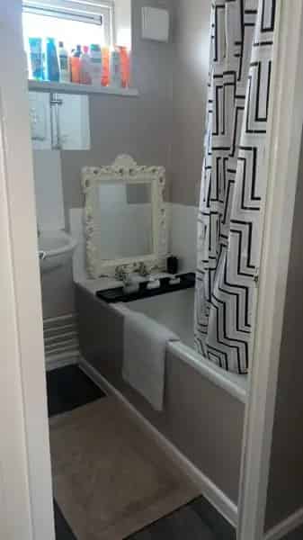 First Floor 2-Bedroom Apartment, Pet-Friendly, Quiet Area