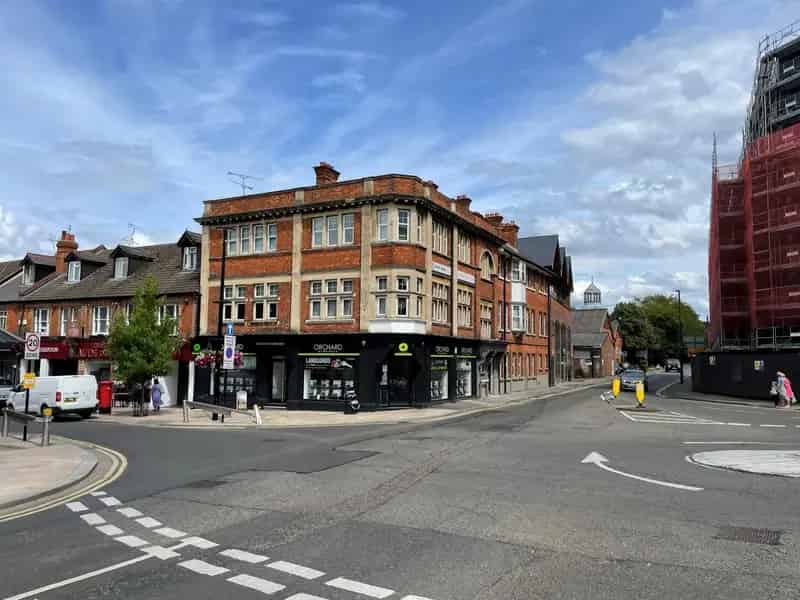 Town Centre Second Floor Office Suite To Let