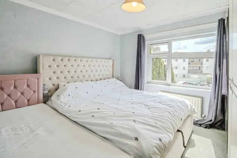 3 Bedroom Semi-Detached House Aylestone Leicester