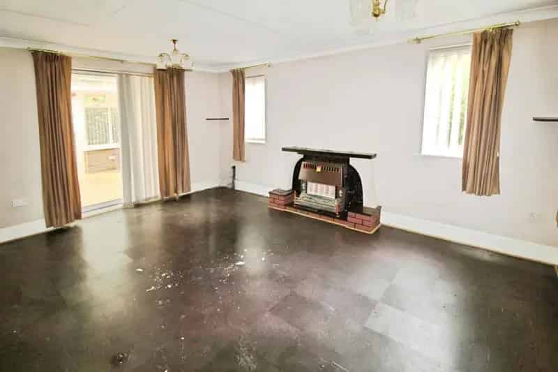 3 Bedroom Detached House For Sale Requiring Restoration