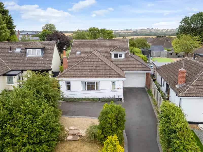 5 Bedroom Detached House Whitnash Road Whitnash Leamington Spa