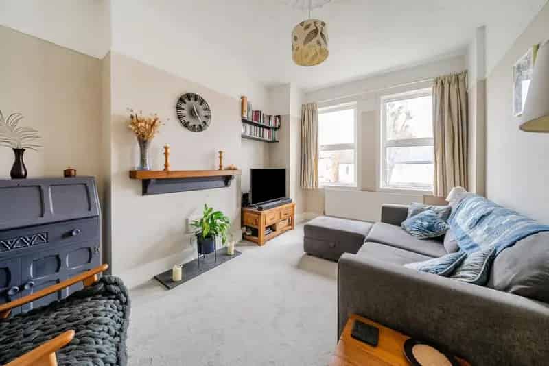 Flat For Sale , London, England