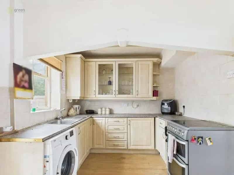 2 Bed House For Sale Requiring Renovation