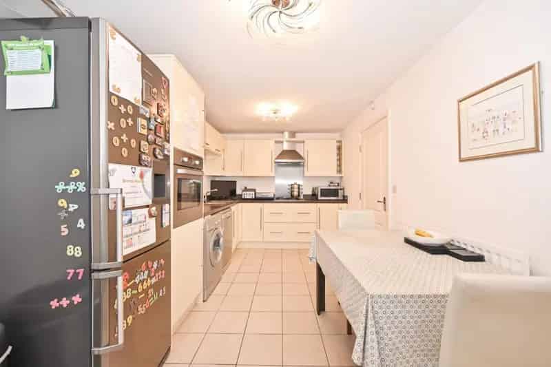 4 bedroom House
 For Sale