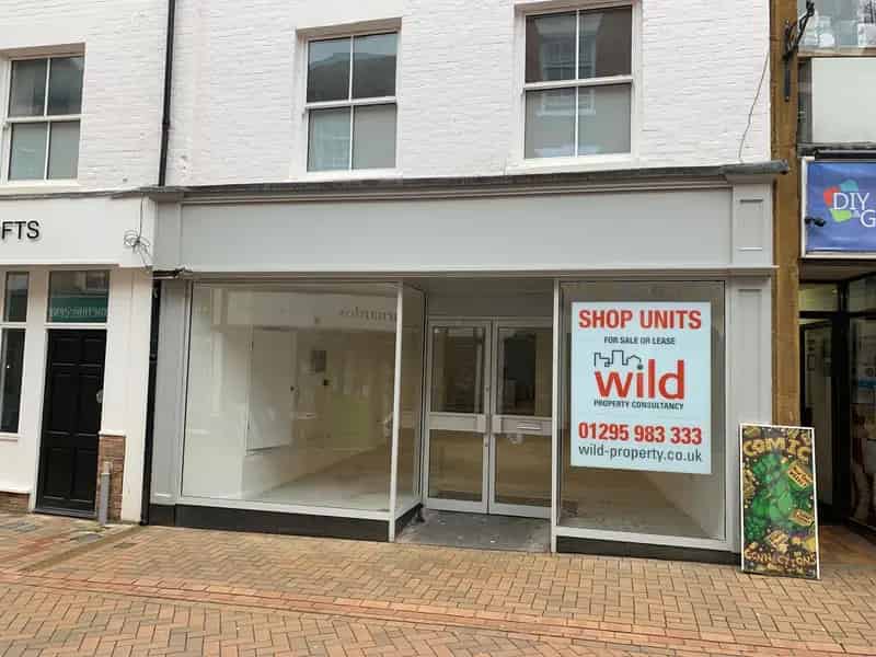 Banbury Shop and Apartments 854 sq ft