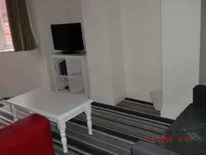 1 Bedroom Flat Leeds Hyde Park 33m²