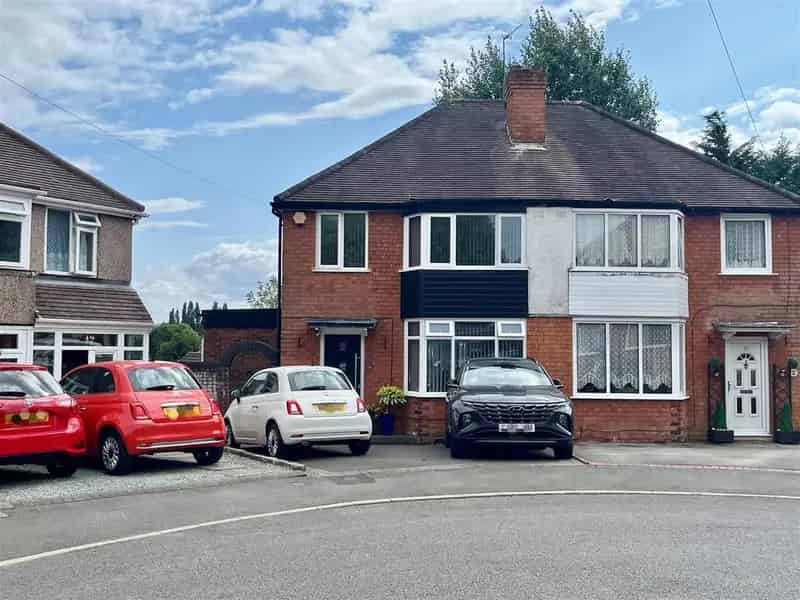 3 Bedroom Semi-Detached House for Sale
