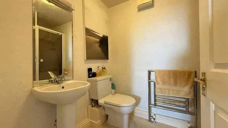 2 Bed Flat for Sale in Chartcombe Retirement Development