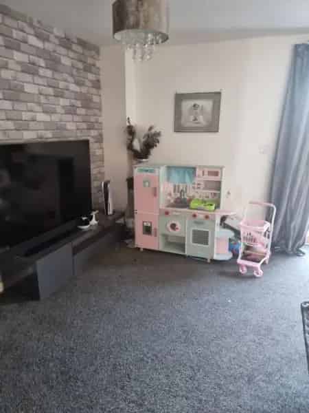 Large House Near Langney Shopping Centre