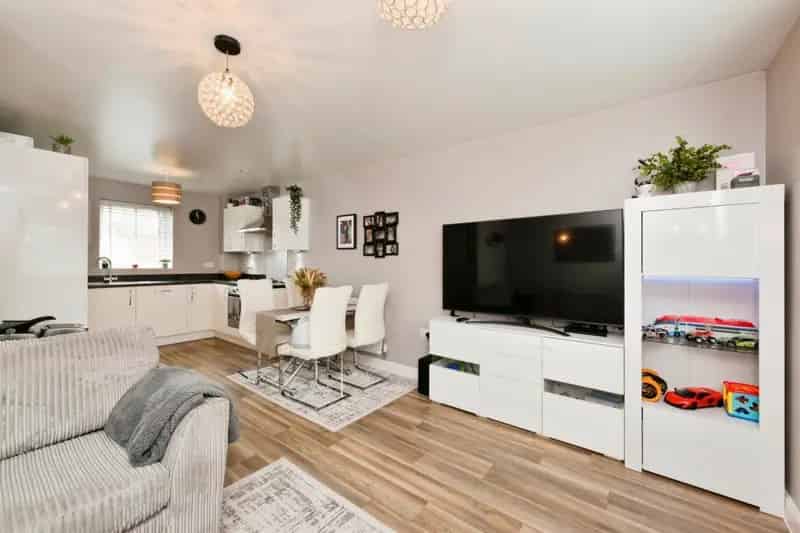 Two Bedroom Ground Floor Flat for Sale Harlow