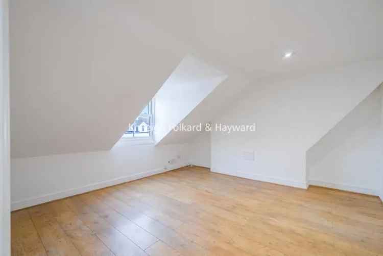 One Bedroom Loft Apartment Near West Dulwich Station