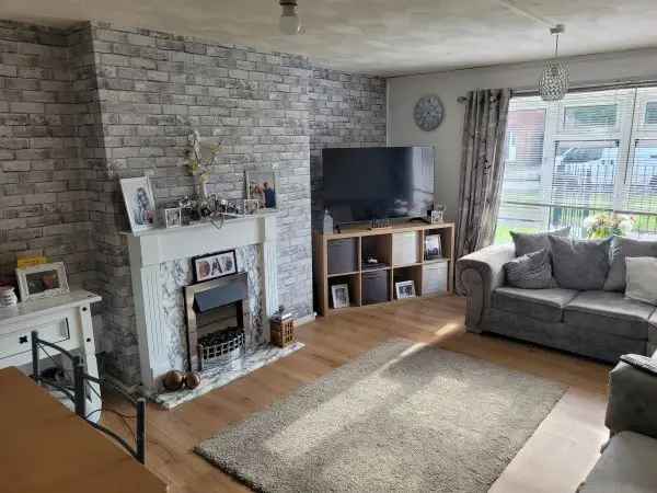 Flat For Rent in Walsall, England