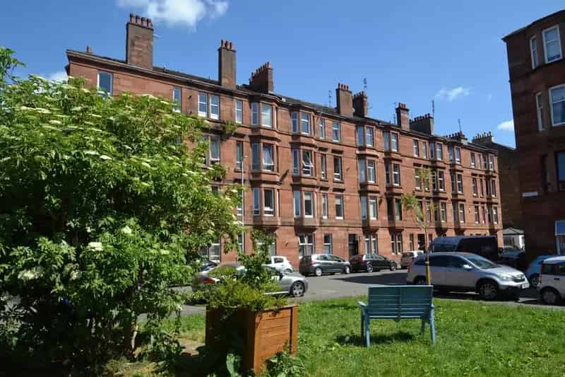 1 Bedroom Flat for Sale Govanhill Glasgow