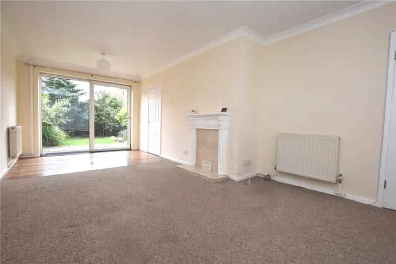 House For Sale , 6, Stanks Parade, Leeds, England