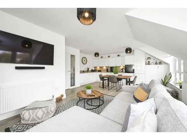 2 Bedroom Flat for Sale in Balerno