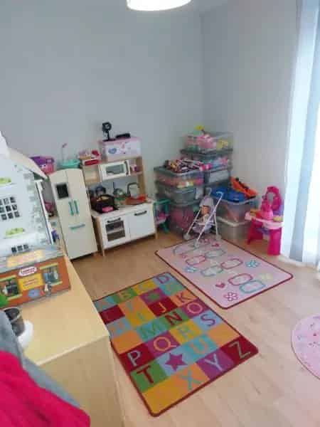 Spacious 2-Bedroom Flat with Balcony and Lift