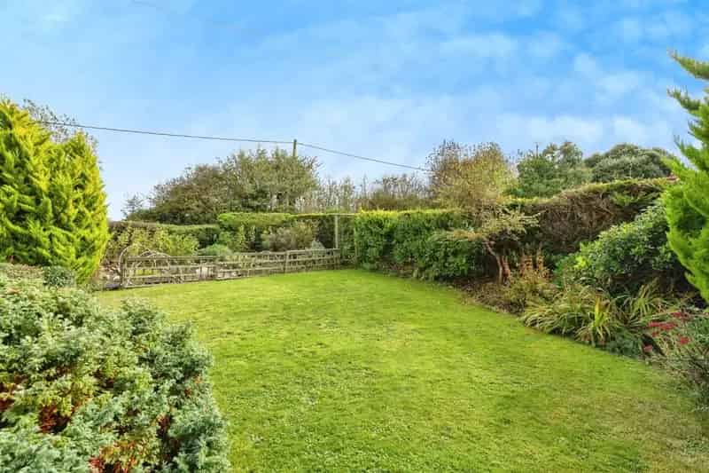 Overstrand Sea View Bungalow 2 Bedrooms Garage Gardens