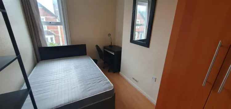 4 Bedroom Student House Gloucester Road