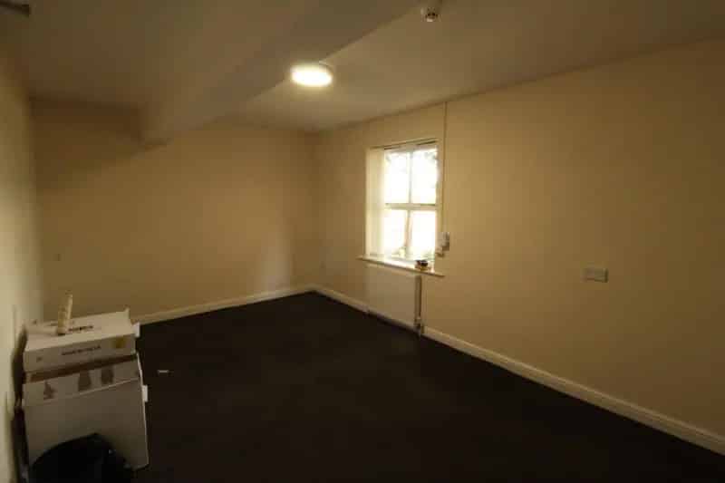 Commercial Property To Let Office Space Available Now