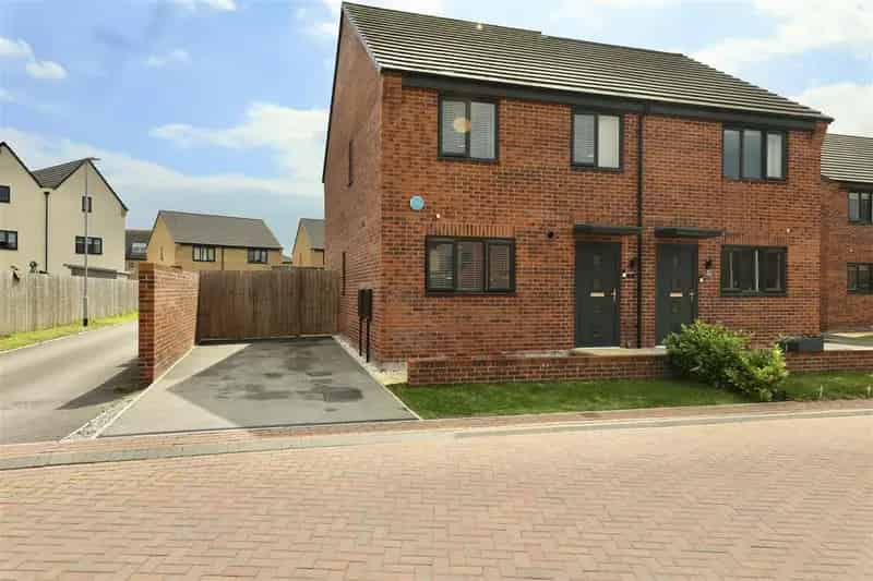 3 Bedroom House for Sale Kingswood