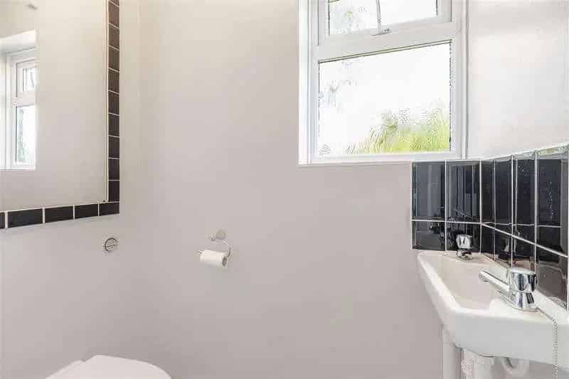 4 Bed Detached House Near Meopham Station