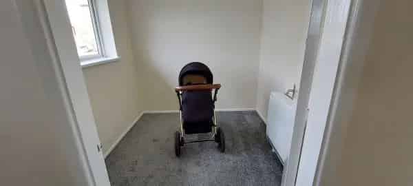 2 Bed Bungalow with Wet Room and Enclosed Garden Pets Allowed