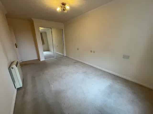 1 Bedroom Retirement Apartment for Sale in Portishead