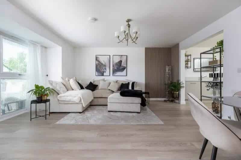 3 Bedroom Duplex Apartment for Sale in Newton Mearns